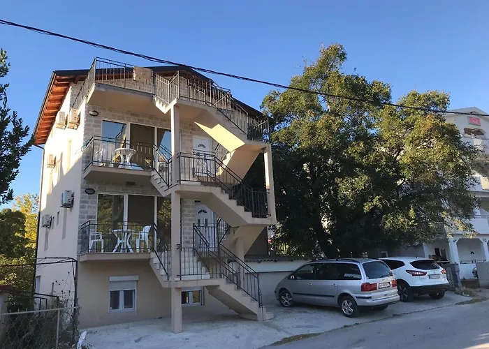 Budva, Jaz, Apartmani Dif